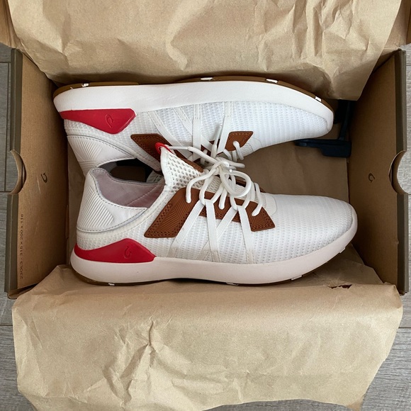 $150 obo 🙂 BNIB OluKai Mio Li cross-trainers. Only tried on, never worn. - Picture 5 of 5